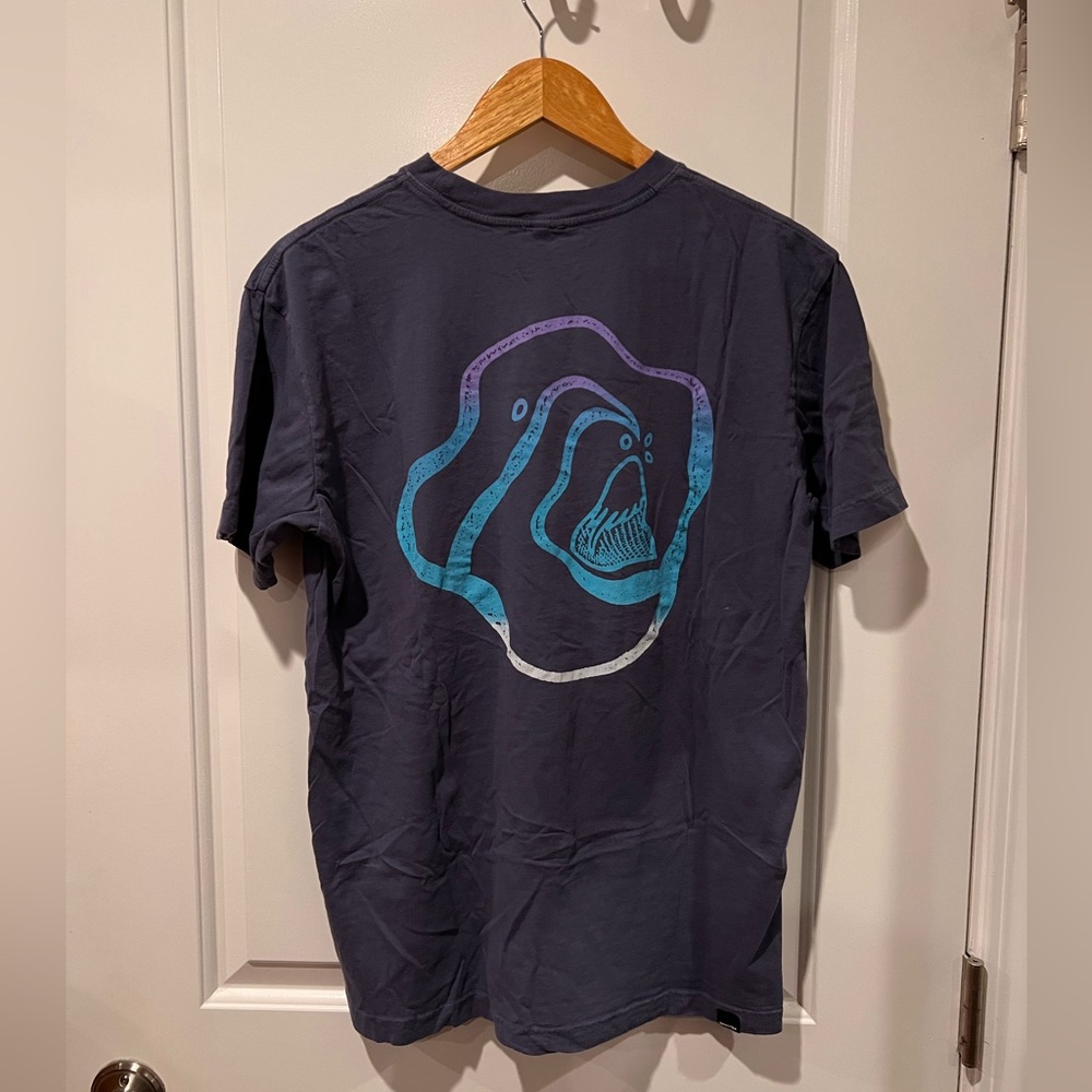 NWOT Quiksilver Wavy Logo T Shirt